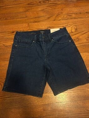 NWT NYDJ woman’s Dark Indigo Relaxed-Fit Denim Shorts